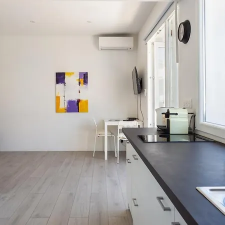 דירה Cosy Climatise Avec Balcon Hypercentre *